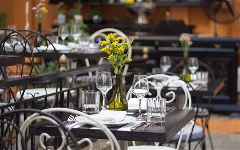 kerkuraikos-aeras-sto-2-mazi