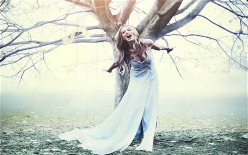 ready-for-the-sun-h-athina-andreadi-epistrefei-me-neo-album