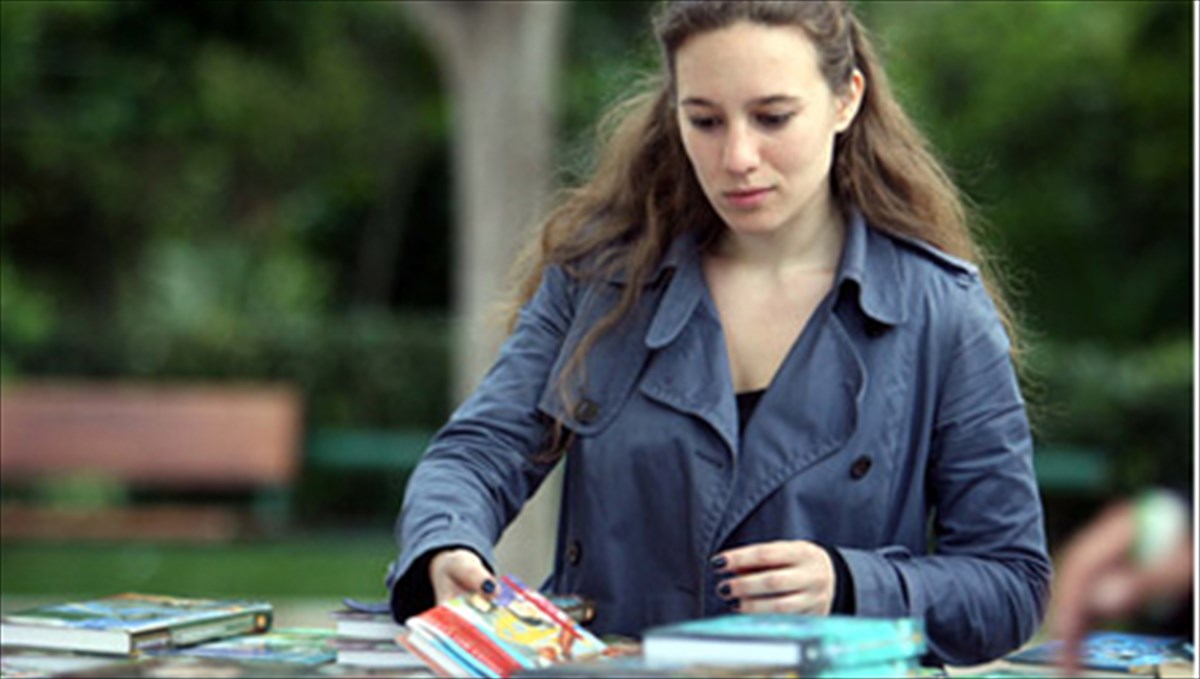 anoigoun-oi-pules-tis-35is-giortis-bibliou