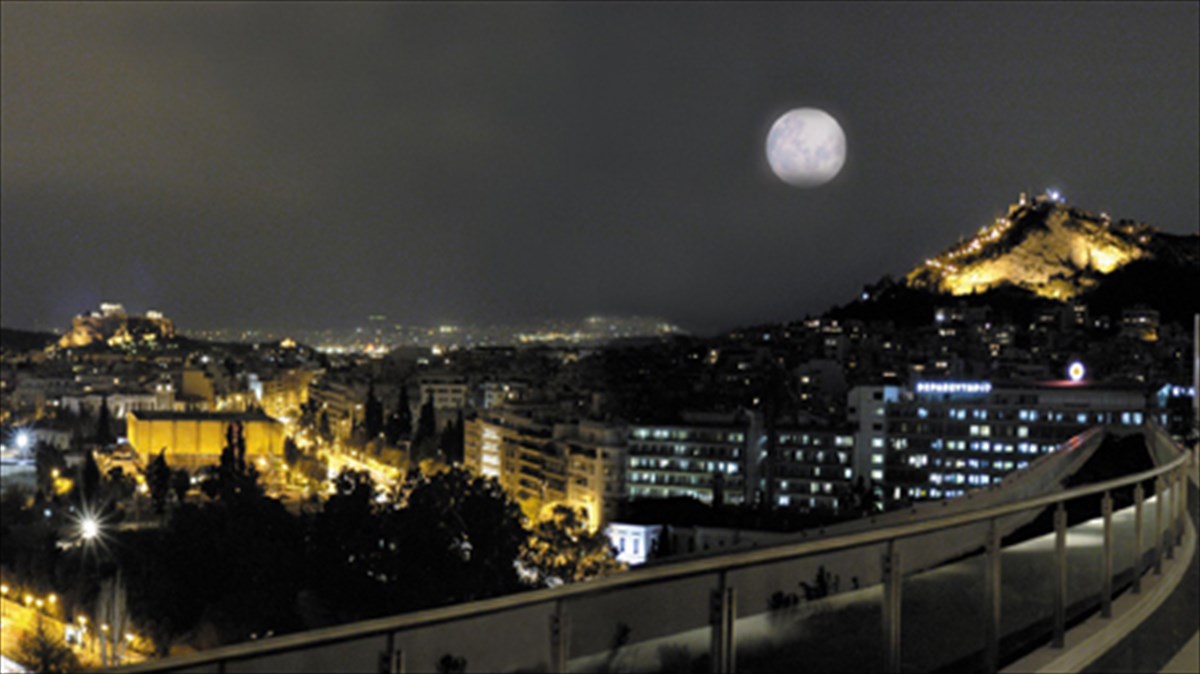 panselinos-me-mousiki-kai-xoro-sto-galaxy