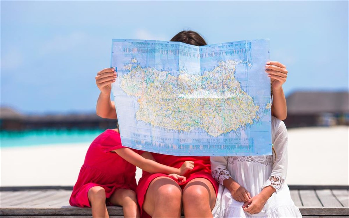 taksidi-oikogeneia-paidia