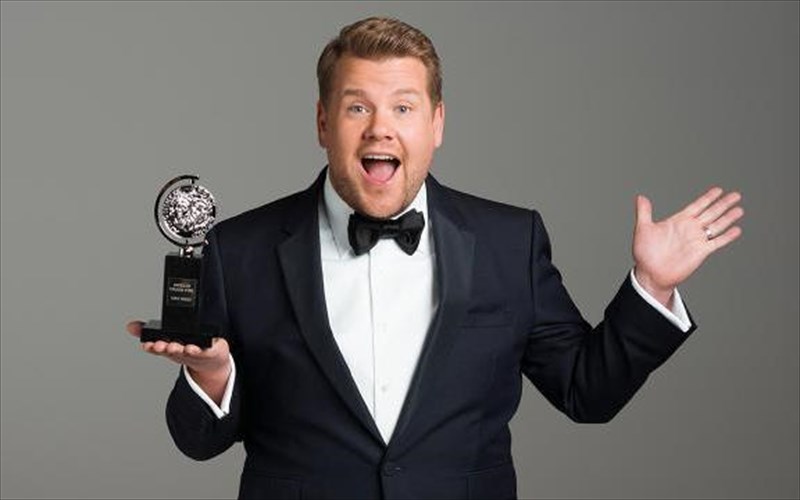 ta-tony-awards-2017-epistrefoun-sto-steki-tous