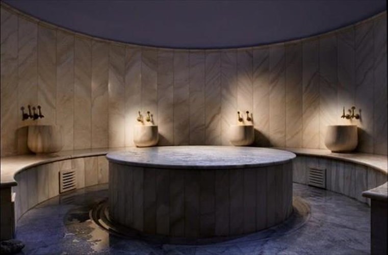 pente-oaseis-gia-xamam-kai-spa-mesa-tin-poli