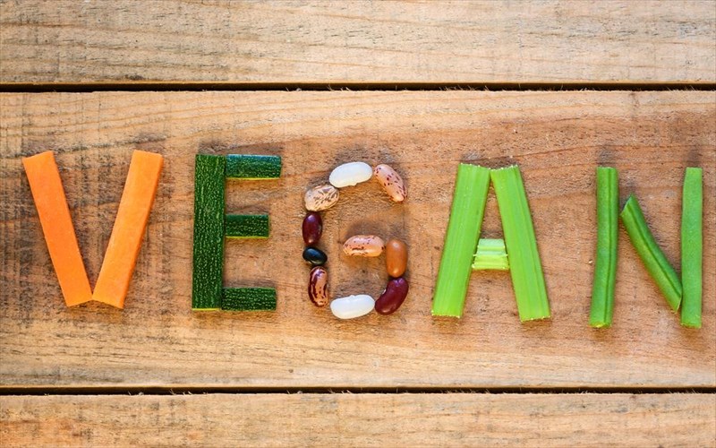 i-vegan-diatrofi-mporei-na-apodeixtei-epikinduni-upo-proϋpotheseis