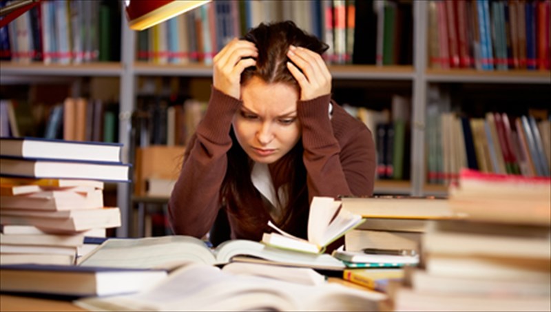 epistrofi-stin-emmoni-tis-dustopikis-logotexnias