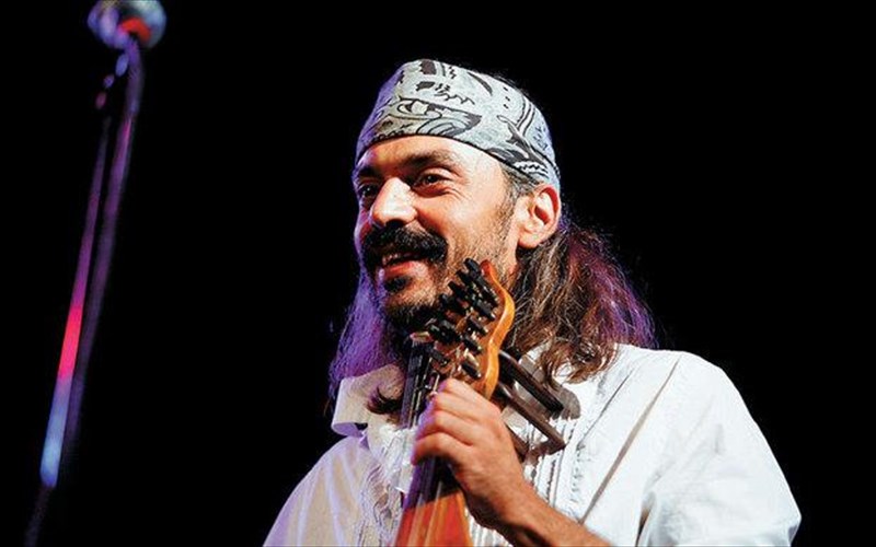 o-erotokritos-epistrefei-sti-skini-tis-frunixou