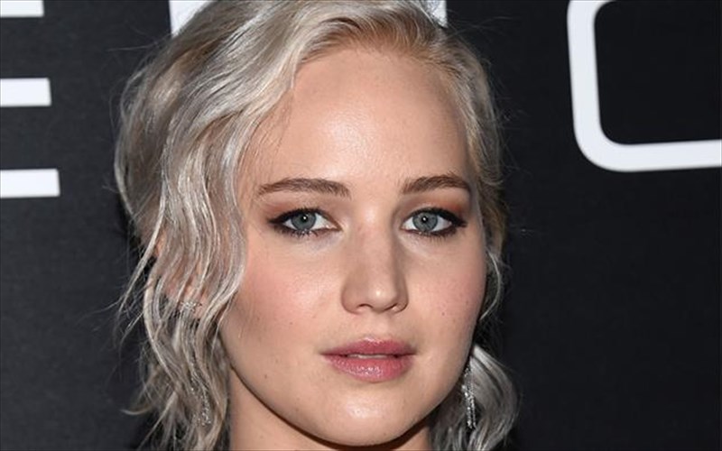 fulakisi-gia-ton-xaker-pou-eklepse-gumnes-fotografies-kai-binteo-diasimotiton