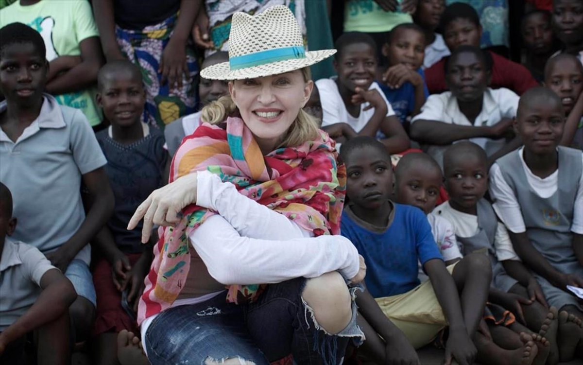 madonna-raising-malawi