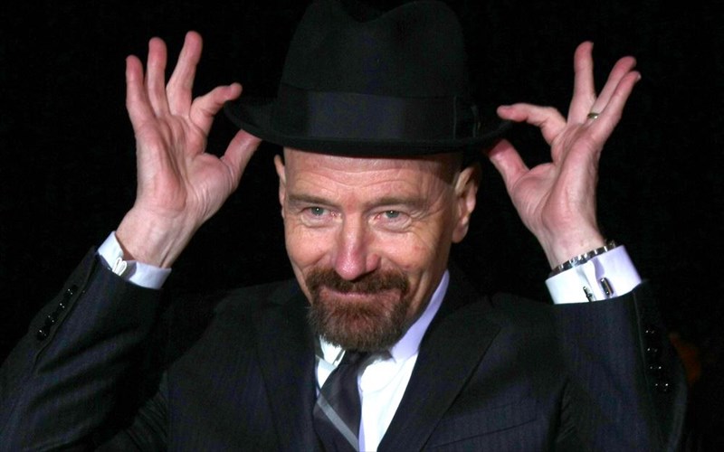 ntempouto-sti-londreziki-skini-gia-ton-bryan-cranston