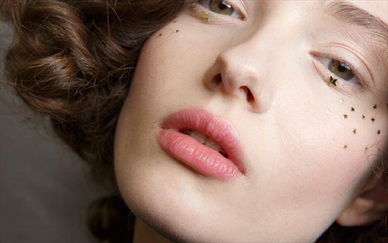 ypsili-omorfia-me-faborites