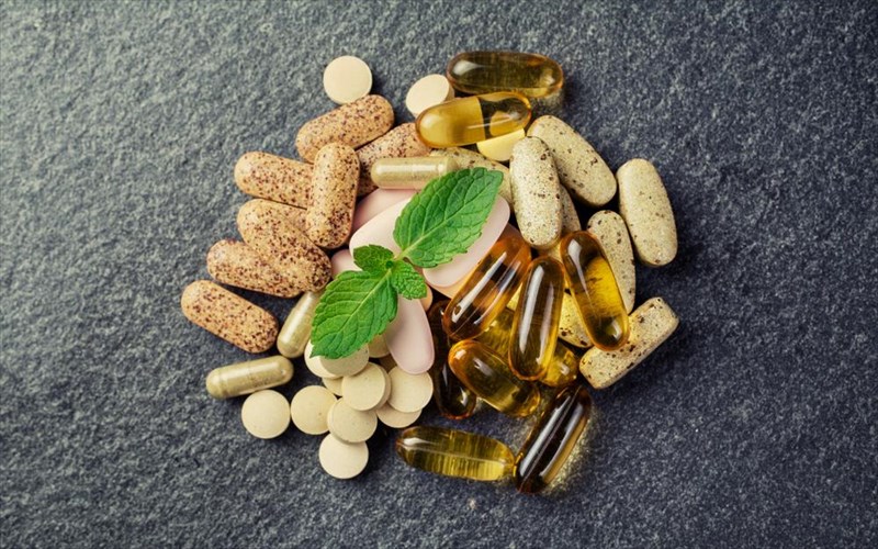 poso-asfali-einai-ta-sumpliromata-bitaminon