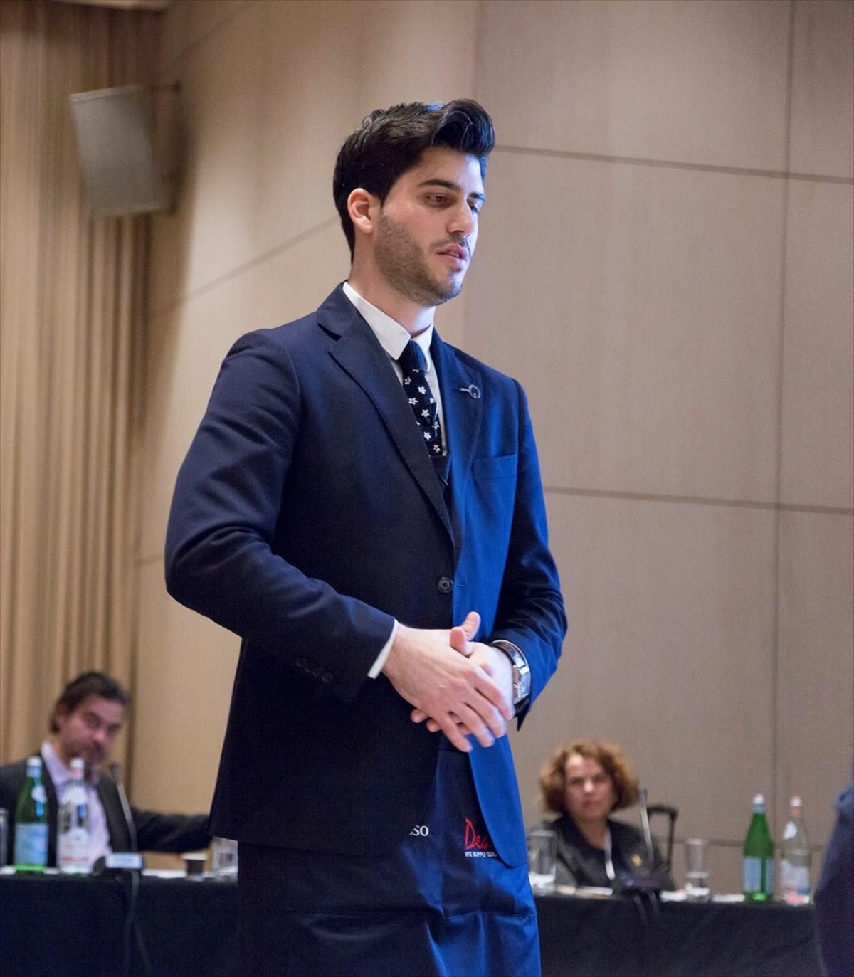 aleksandros-mpouzikas-oinoxoos