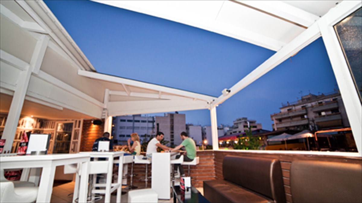 kuss-me-hard-stin-panormou