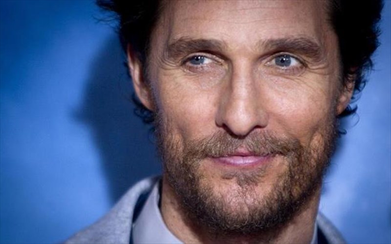o-matthew-mcconaughey-sunista-psuxraimia-gia-ton-trump