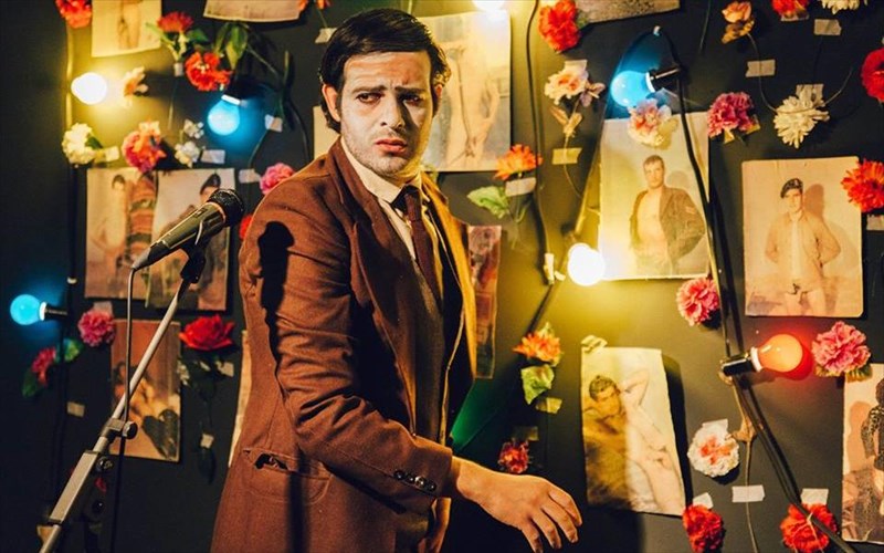 paratasi-kai-mini-periodeia-gia-tous-bijoux-de-kant