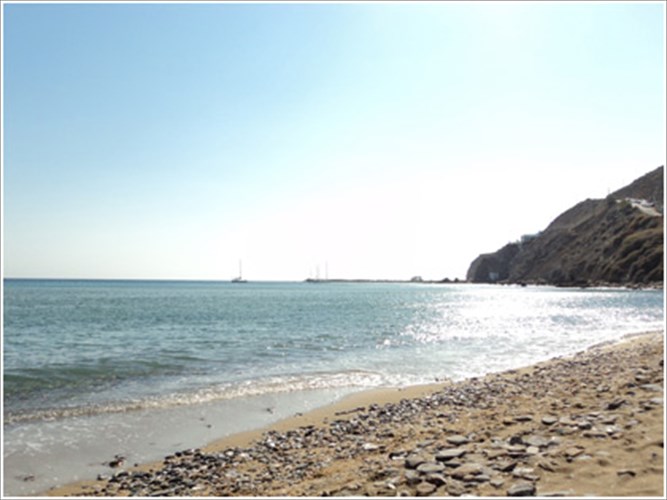 anafi-komparsos-se-rolo-protagonisti