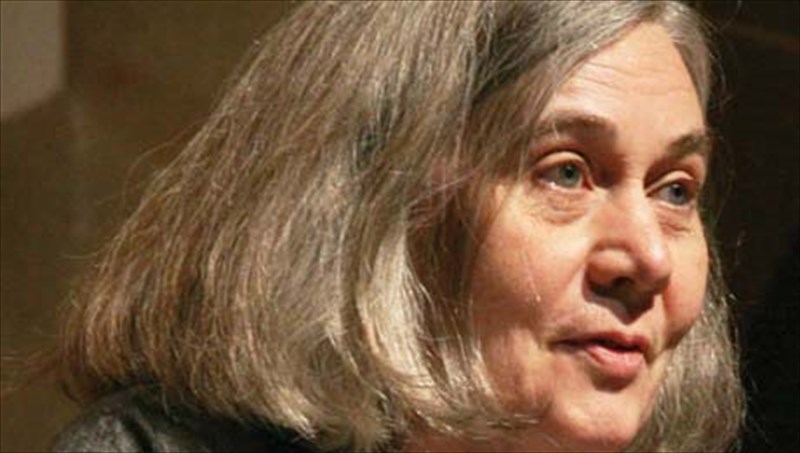 mia-brabeumeni-suggrafeas-sto-megaro-mousikis