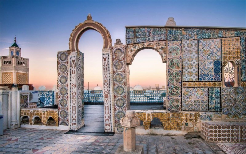 pente-sunarpastikoi-proorismoi-ektos-europis