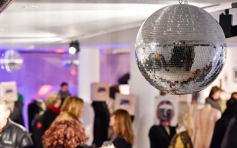 oi-kuriakes-stin-texnopoli-einai-gr80s