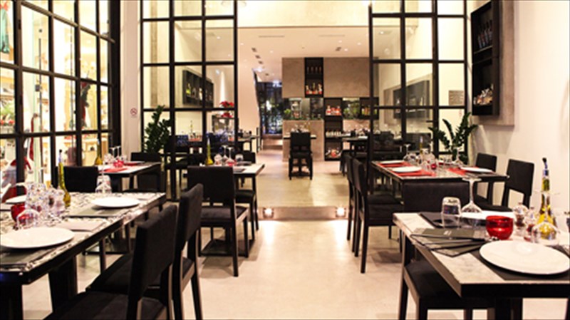 to-elliniko-estiatorio-mimaya-se-diethni-diagonismo-gia-to-design