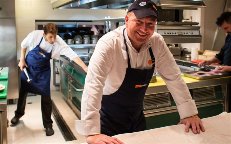 poia-estiatoria-foresan-xruso-skoufo-gia-to-2017