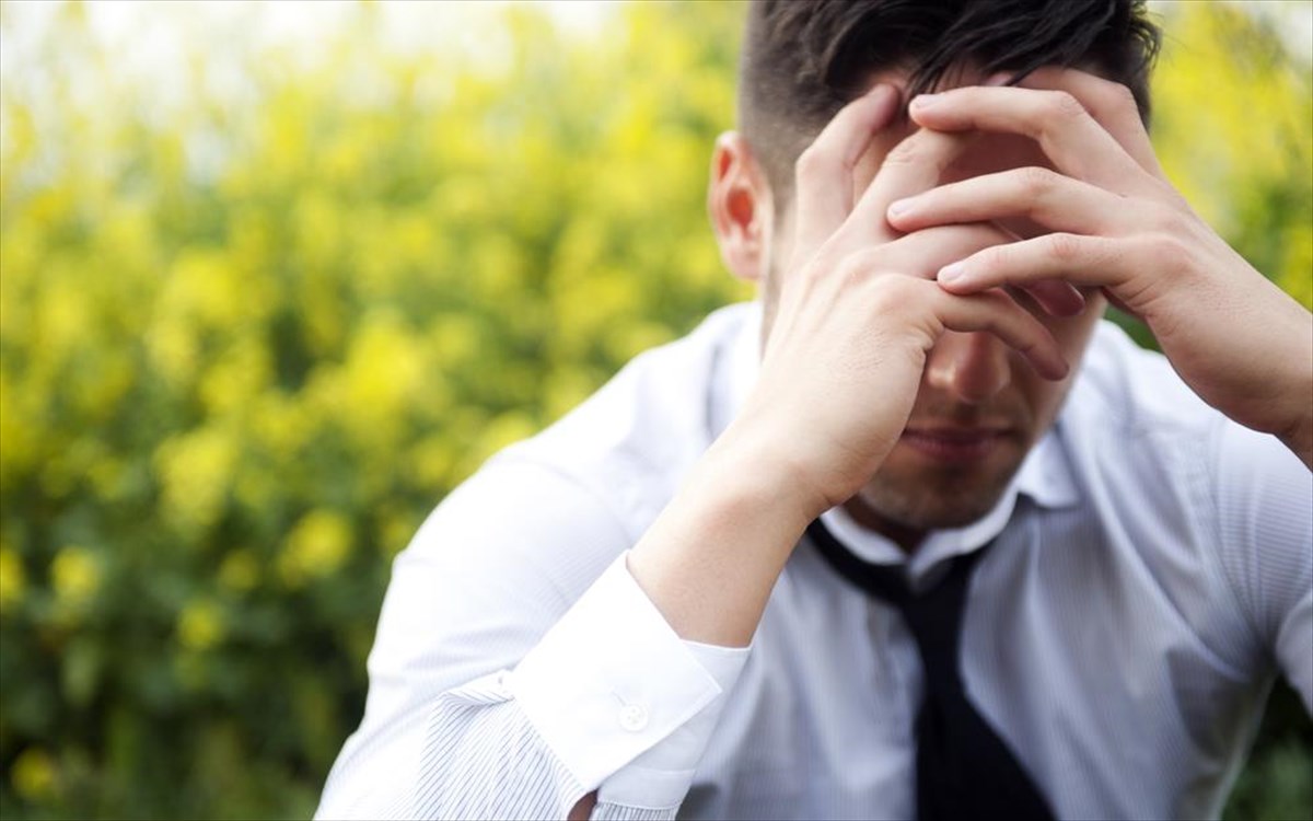 agxomenos-problimatismenos-andras