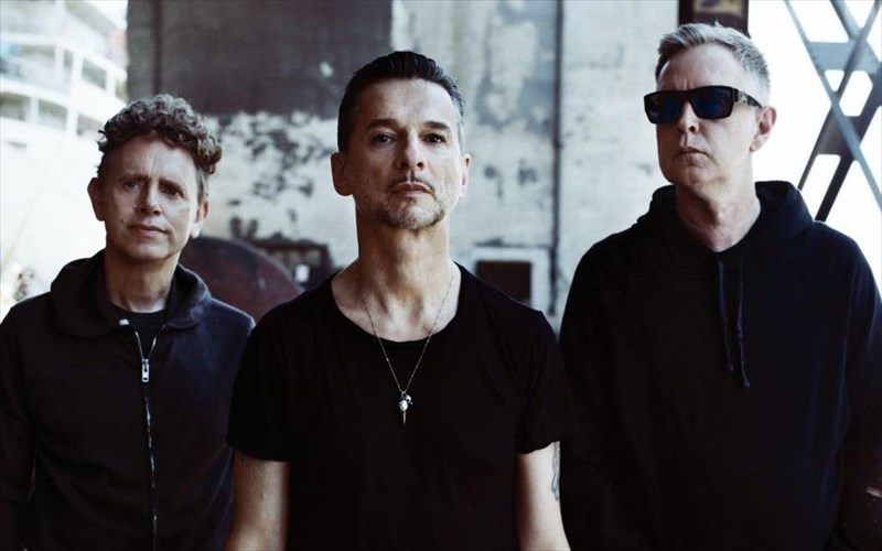 oi-depeche-mode-apantoun-ston-akrodeksio-richard-spencer