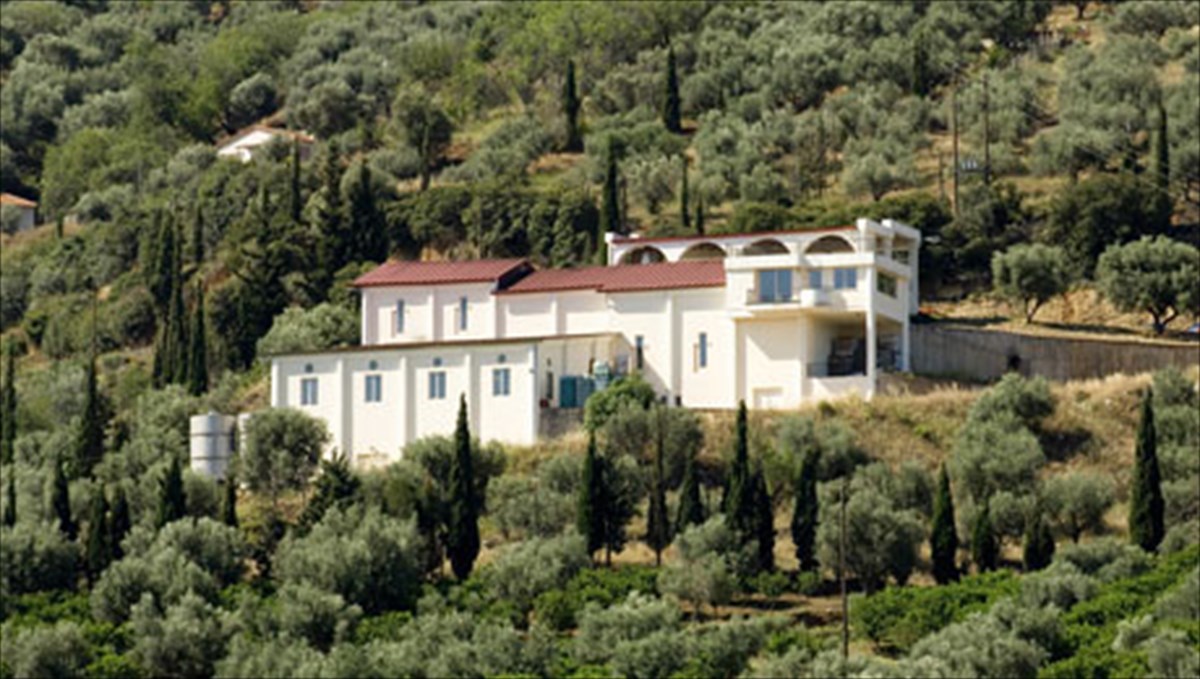 oinopoieio-oinoforos-tou-aggelou-roubali-ena-monadiko-ston-kosmo-ampelooiniko-bioklima