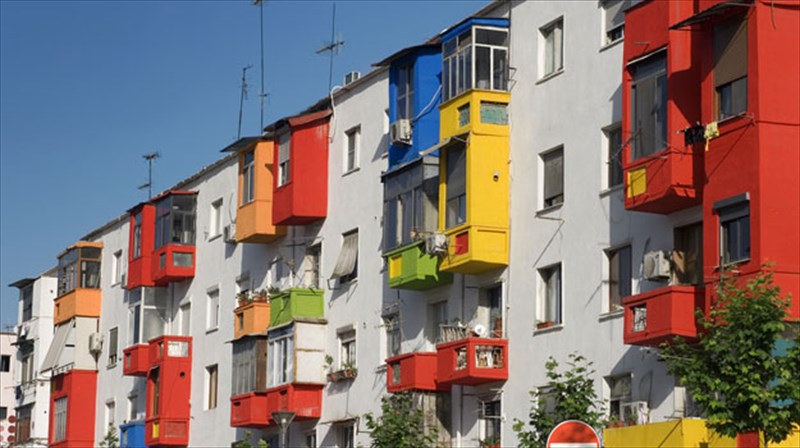 albania-kai-boulgaria-anamesa-stous-korufaious-proorismous-gia-to-2011