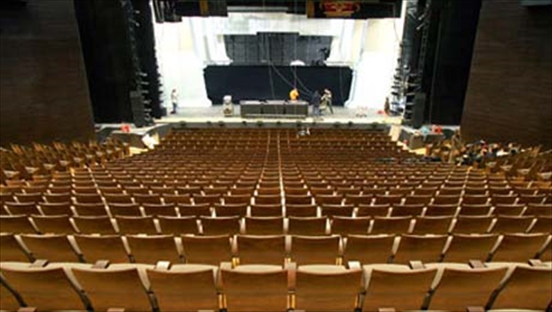 aulaia-gia-tin-politistiki-xrisi-tou-badminton