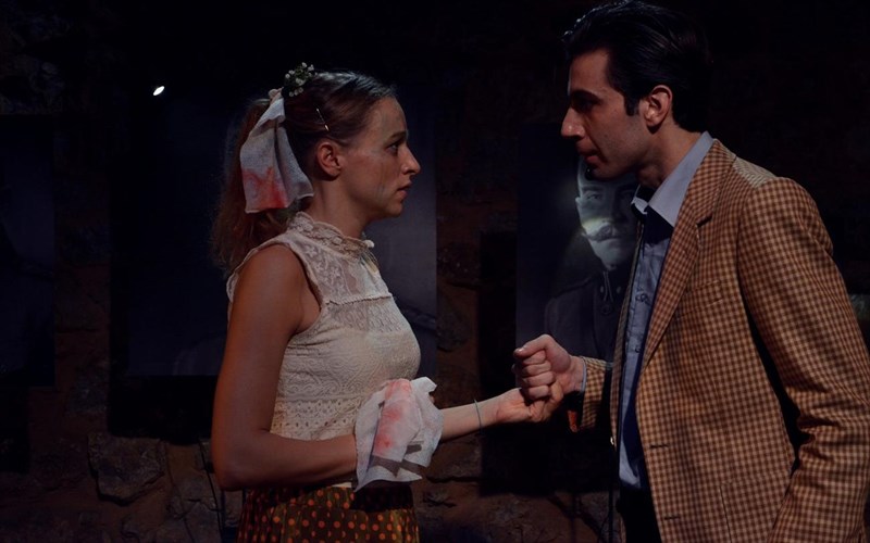 oi-treis-adelfes-etoimazoun-balitses-gia-rosia