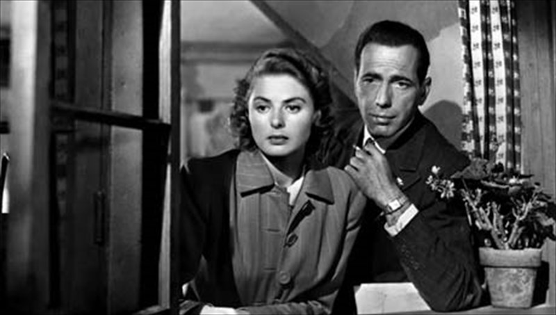 o-thrulos-tis-casablanca-se-epeteiaki-epanekdosi