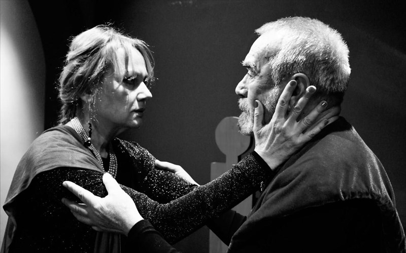 o-muthos-tou-oidipoda-san-mia-sugxroni-paralogia