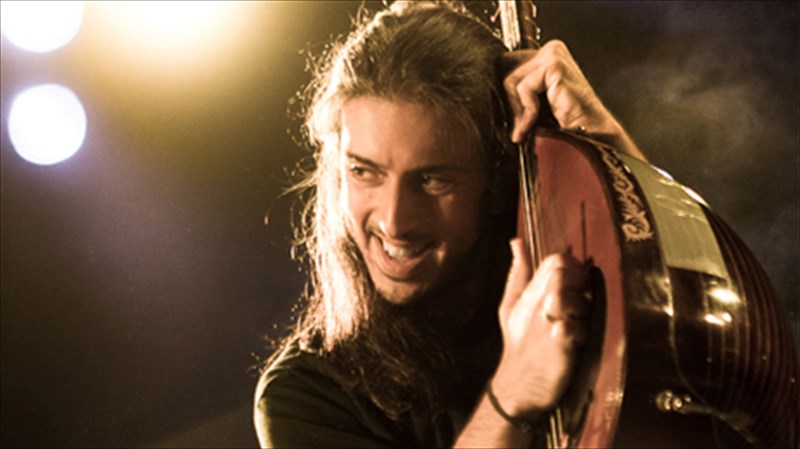 o-giannis-xaroulis-kai-oi-magganeies-tou-stin-texnopoli