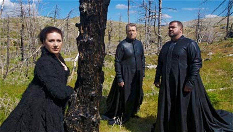 o-trobatore-epistrefei-sto-irodeio