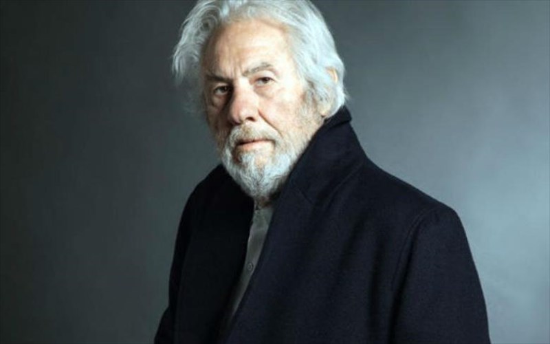 o-giorgos-mixalakopoulos-me-to-timima-tou-arthour-miler-sto-ilisia