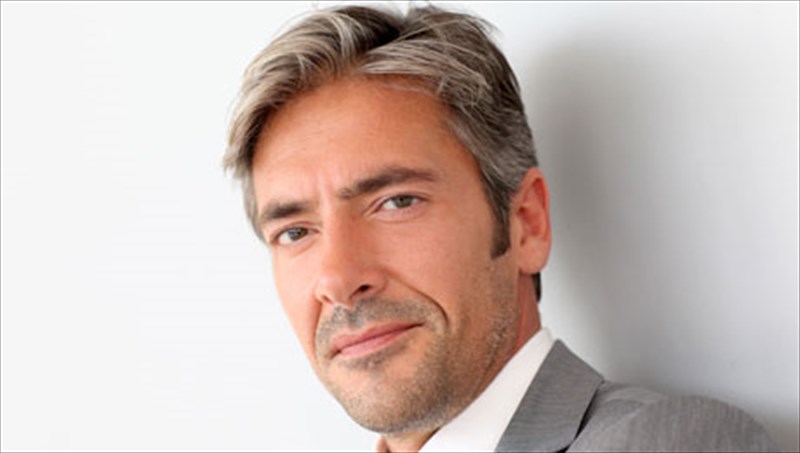 giati-gkrizaroun-ta-mallia-mas