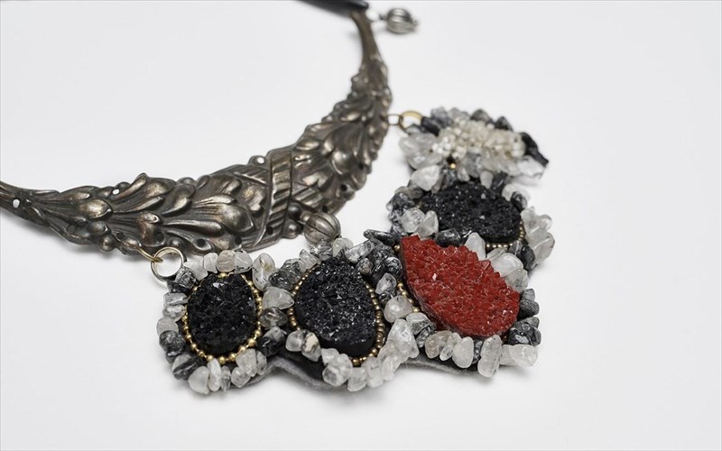 poso-texni-xoraei-se-ena-kosmima-i-apantisi-stin-gkaleri-eurupidi