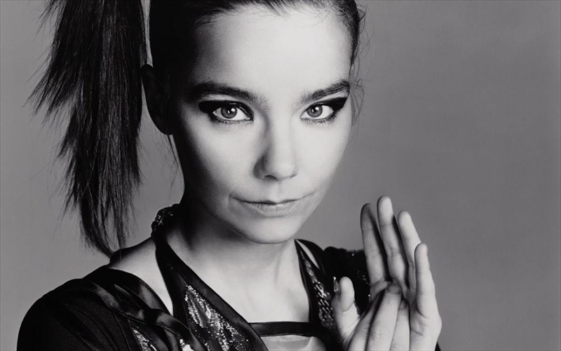 foutouristikos-kai-elpidoforos-o-neos-diskos-tis-björk-neos-diskos-tis-björk