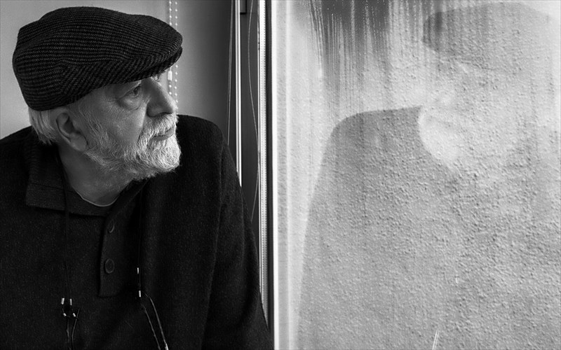 ksekinane-ta-gurismata-tis-neas-tainias-tou-panteli-boulgari