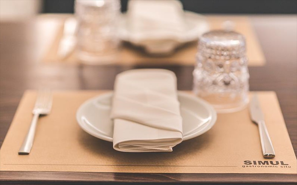 simul-gastronomic-situ