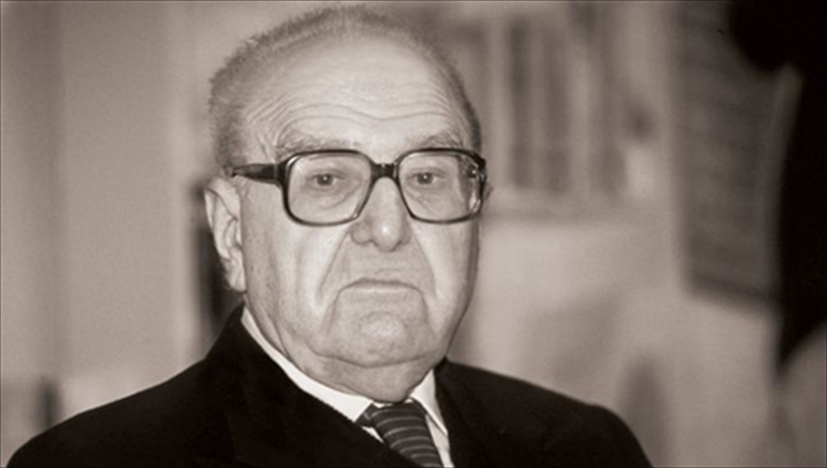 apebiose-o-gallos-filosofos-roze-gkaronti-gallos-filosofos-roze-gkaronti