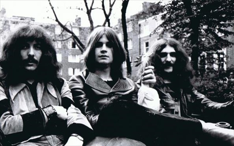 prosexos-ntokimanter-kai-live-diskos-apo-tous-black-sabbath