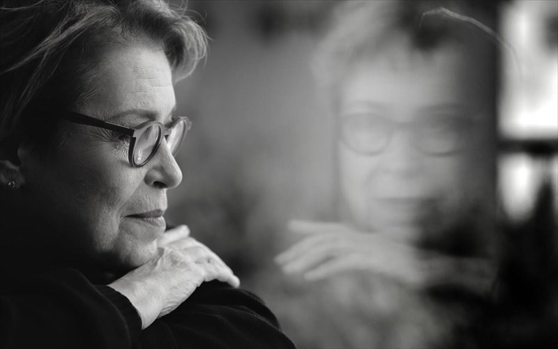 h-dimitra-galani-gia-duo-teleutaies-emfaniseis-sto-gazarte