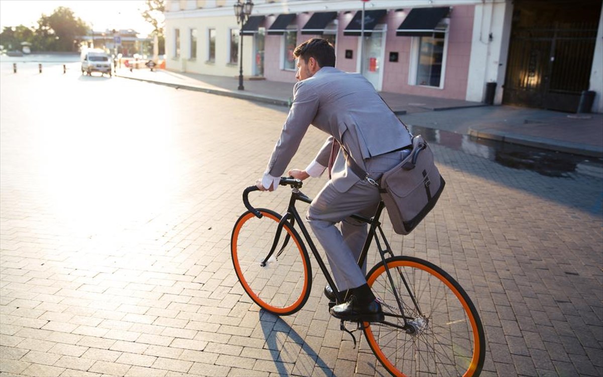 podilato-andras-douleia