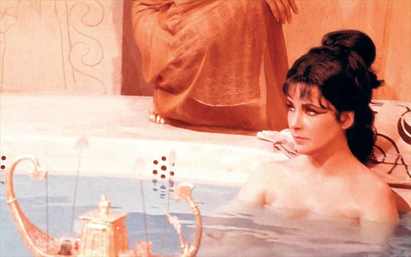 otan-i-madonna-zileuei-tin-kleopatra-madonna-zileuei-tin-kleopatra