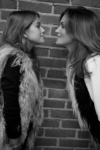 pente-mustika-omorfias-ton-mamadon-i-ton-giagiadon