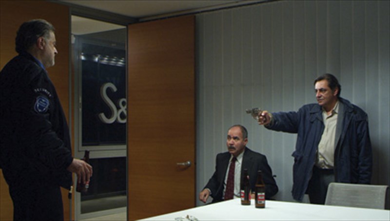 adikos-kosmos-me-nees-diethneis-diakriseis