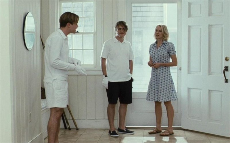 sta-funny-games-o-michael-haneke-den-asteieuetai-se-kamia-glossa-michael-haneke-den-asteieuetai-se-kamia-glossa