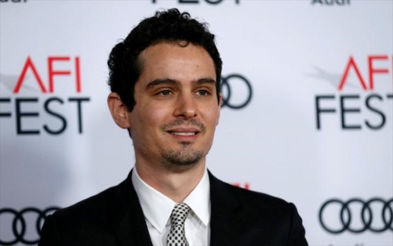 strofi-stin-tileorasi-gia-ton-skinotheti-tou-la-la-land